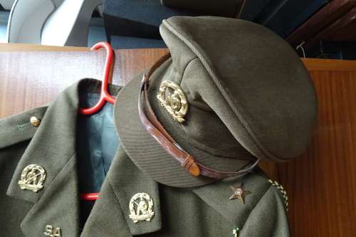 Vintage South African Defence Force Full 2nd Lieutenant Uniform Tunic/Cap/Whistle/Belt/Swagger Stick