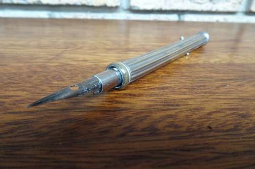 Rare Antique Hinks Wells & Co. Retractable Nib Dip Pen With Retractable Tubular Reservoirs. Nib M
