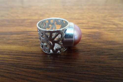 Awesome Wide Floral Band Sterling Silver Dome Ring With Pink Mabe Pearl 8.0 g Diameter 12 mm