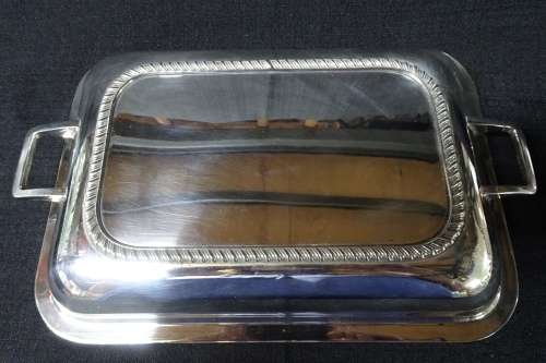 Stunning Alexe Clark Company Wellbeck Plated Silver Entree Dish With Lid and Handles