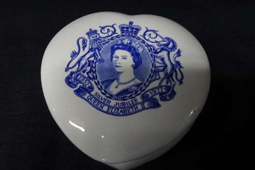 Lovely Vintage Queen Elizabeth Heart-Shaped Trinket Box Made by Weatherby England.