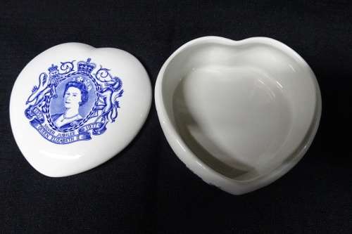 Lovely Vintage Queen Elizabeth Heart-Shaped Trinket Box Made by Weatherby England.