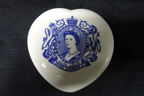 Lovely Vintage Queen Elizabeth Heart-Shaped Trinket Box Made by Weatherby England.