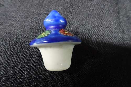 Beautiful Handpainted Japanese Pottery Set Small Jar With Lid, Five Small Bowls and One Small Saucer