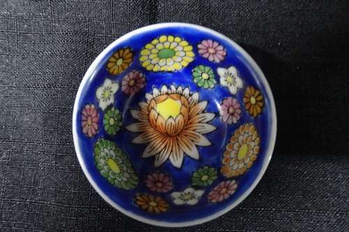 Beautiful Handpainted Japanese Pottery Set Small Jar With Lid, Five Small Bowls and One Small Saucer