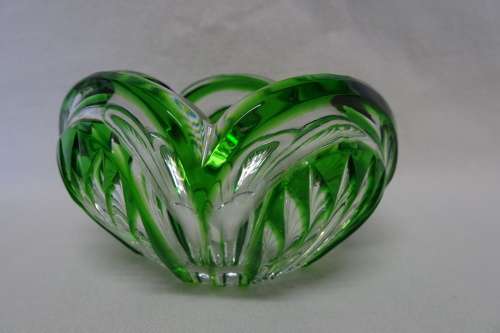 Awesome Small Clear/Green Cut Glass Bowl in Excellent Condition