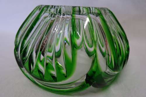 Awesome Small Clear/Green Cut Glass Bowl in Excellent Condition