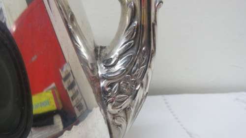 Stunning Viners International Silver Plate Tea Pot, Lidded Sugar Bowl and Creamer Set