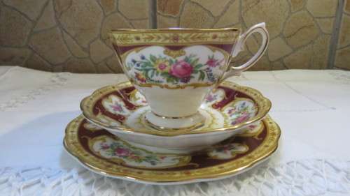 Stunning Royal Albert Bone China `Lady Hamilton` Tea Cup, Saucer and Cake Plate Trio.