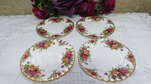 Pretty Set of Four Royal Albert Bone China `Old Country Roses` Cake/Side Plates BIDDING PER ITEM