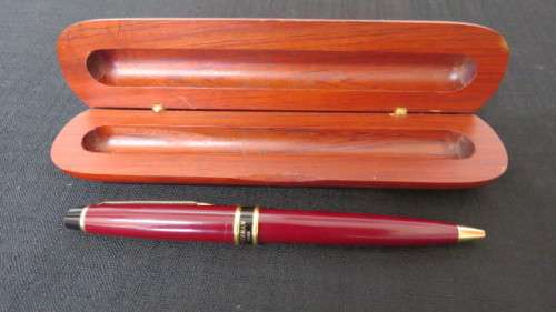 Stunning Original Waterman Expert Ballpoint Pen Burgundy and Gold