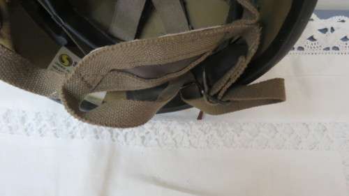 South African Defence Force Border War Kevlar Helmet in Excellent Condition 23,5 x 21,5 cm