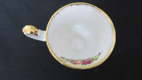 Pretty Vintage Royal Albert Bone China `Old Country Roses` Trio