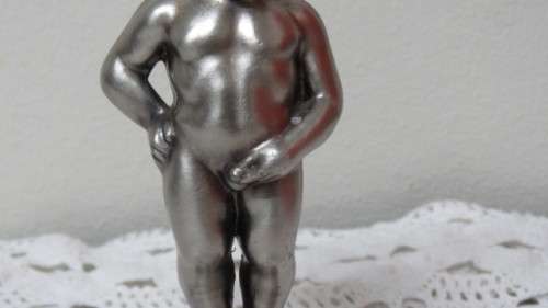 Awesome Vintage Child of Brussels Pewter `Manneken Pis` Figurine H: 13,5cm