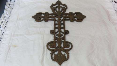 Beautiful Vintage Cast Iron Cross 51 x 33 cm