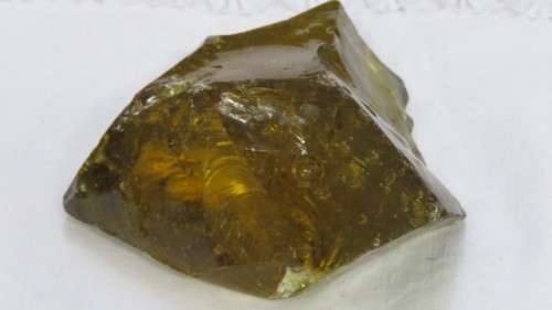Beautiful Gold/Yellow Monatomic Free Form Crystal 8 x 7,5 x 5 cm