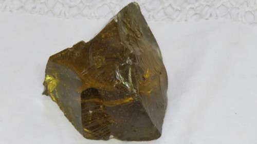 Beautiful Gold/Yellow Monatomic Free Form Crystal 8 x 7,5 x 5 cm