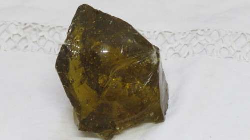 Beautiful Gold/Yellow Monatomic Free Form Crystal 8 x 7,5 x 5 cm