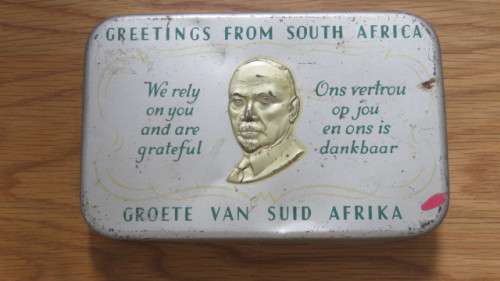 Rare Vintage WWII Chocolate Gift Tin Issued to South African Troops by Jan Smuts 17,5 x 11,5 cm