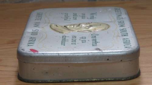 Rare Vintage WWII Chocolate Gift Tin Issued to South African Troops by Jan Smuts 17,5 x 11,5 cm