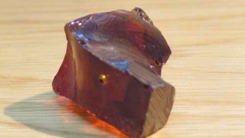 Beautiful Golden Sun Amber Andara Monatomic Free Form Crystal 5 x 3,5 x 2,8 cm