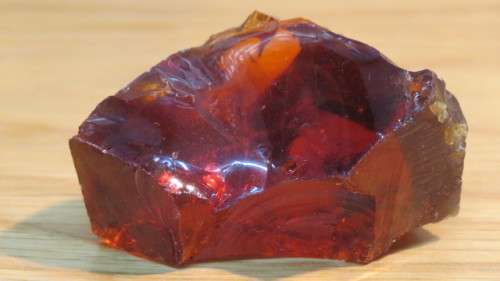 Beautiful Golden Sun Amber Andara Monatomic Free Form Crystal 5 x 3,5 x 2,8 cm