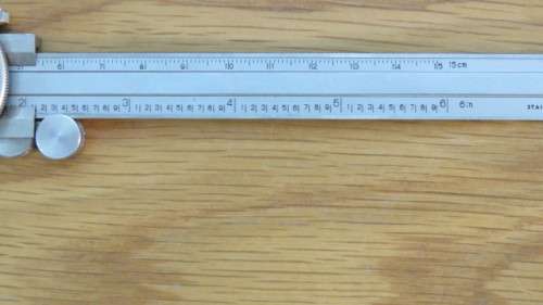 Vintage Mitutoyo Model No. 505-626 001` Dial Caliper 6 Inch (15cm) in Original Case. Made in Japan.