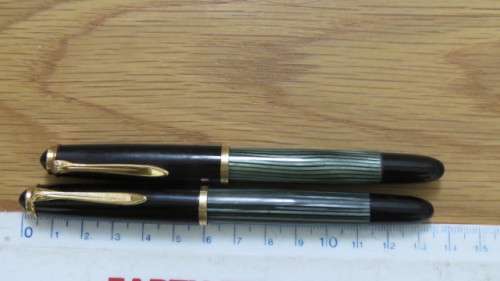 Two Superb Vintage 1950`s Pelikan 400 Fountain Pens With 14K Gold Nibs L: 13,2 cm