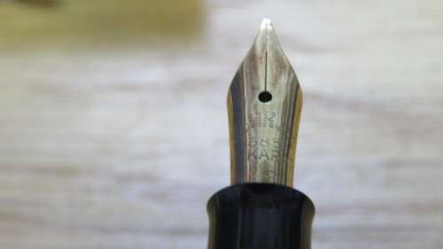 Two Superb Vintage 1950`s Pelikan 400 Fountain Pens With 14K Gold Nibs L: 13,2 cm