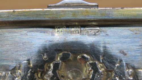 Superb Vintage Ornately Decorated Silver Plate Hinged Footed Cigarette Box 16 x 8,5 x 2 cm