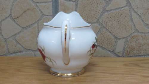 Pretty Vintage Colclough Bone China Rose Pattern Footed Creamer H: 8,5 cm