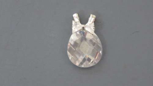 Pretty Vintage Sterling Silver Clear Teardrop Stone Pendant With Silver Bow 12 x 18 mm 2.8 g