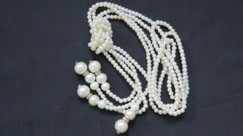 Vintage Long Faux Pearl Lariat Necklace/Twisted Faux Pearl Necklace and Brooch See Description