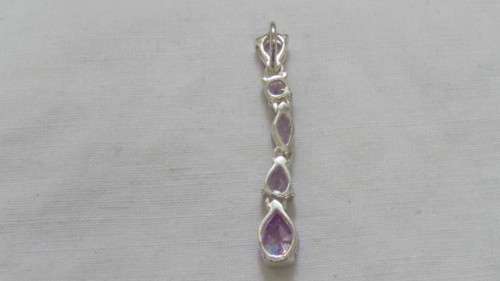 Stunning Sterling Silver Pendant Four Teardrop Lilac Coloured Stones 44 mm 4.4 g