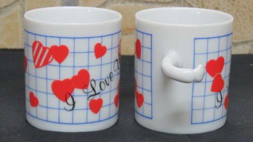Lovely Vintage Set of Two `I Love You` Porcelain Mugs Handles Interlink Made in Japan H: 6,3 cm