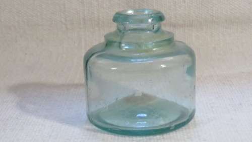 Stunning Vintage Glass Jar/Two Stoneware `Pork Pie` Short Style Ink Pots