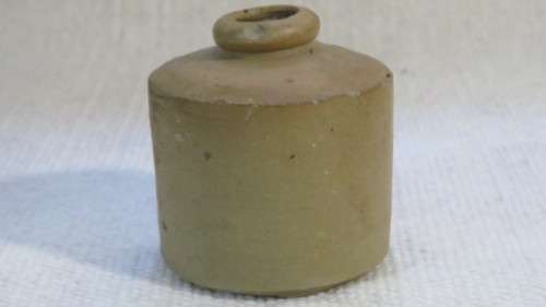 Stunning Vintage Glass Jar/Two Stoneware `Pork Pie` Short Style Ink Pots