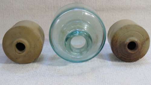 Stunning Vintage Glass Jar/Two Stoneware `Pork Pie` Short Style Ink Pots