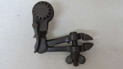 Vintage Vice With Wrench L: 25 cm