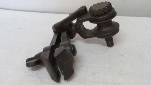 Vintage Vice With Wrench L: 25 cm