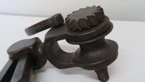 Vintage Vice With Wrench L: 25 cm