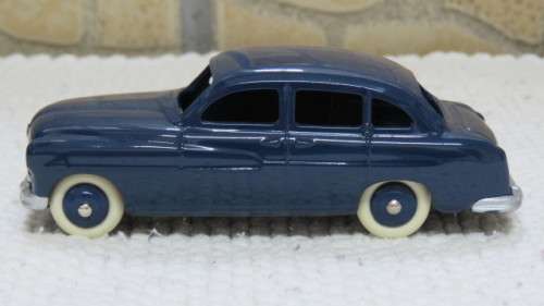Lovely Vintage Boxed DeAgostini Mattel Dinky Toys Ford `Vedette 54` #24 X Scale 1:43 L: 10,5 cm