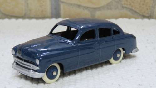Lovely Vintage Boxed DeAgostini Mattel Dinky Toys Ford `Vedette 54` #24 X Scale 1:43 L: 10,5 cm