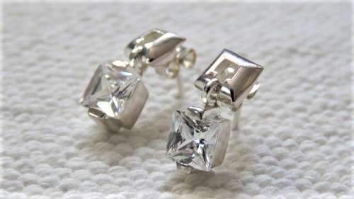 Superb Vintage Sterling Silver Dangle Stud Earrings Silver Square/Square Clear Stone L: 15 mm 4.3 g