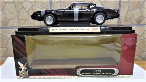 Boxed Yat Ming Die Cast Metal Collection Deluxe Edition 1979 Pontiac Firebird Trans Am Scale 1:18