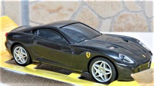Boxed Hot Wheels Shell Helix Battery Operated Ferrari 599 GTB Fiorano Engine Start Sound 1:38