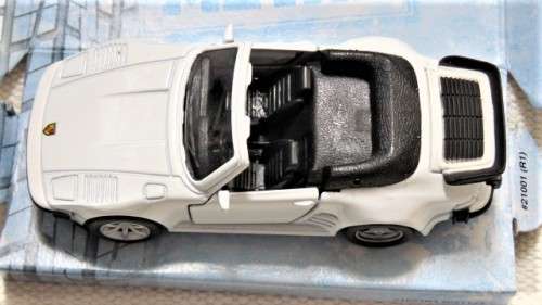 Boxed Maisto `Fresh Metal` Power Racer Porsche 911 Turbo `Flat Nose` Cabriolet Pull Back Action 1:36