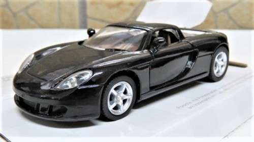 Boxed Kinsmart Die Cast Porsche Carrera GT With Pull Back Action #KT5081 Scale 1:36 L: 12,5 cm