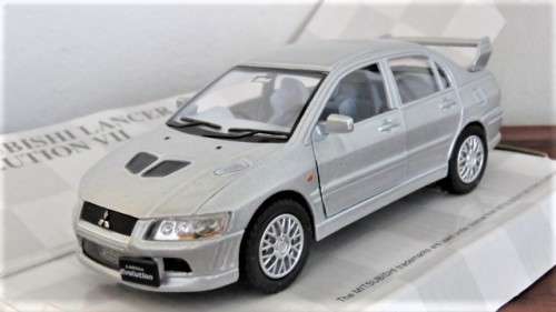Boxed Kinsmart Die Cast Mitsubishi Lancer Evolution VII With Pull Back Action #KT5052 1:36 13 cm