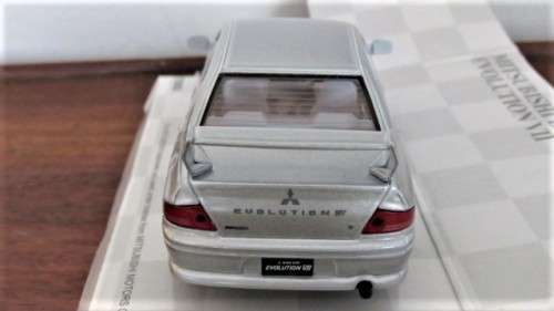 Boxed Kinsmart Die Cast Mitsubishi Lancer Evolution VII With Pull Back Action #KT5052 1:36 13 cm